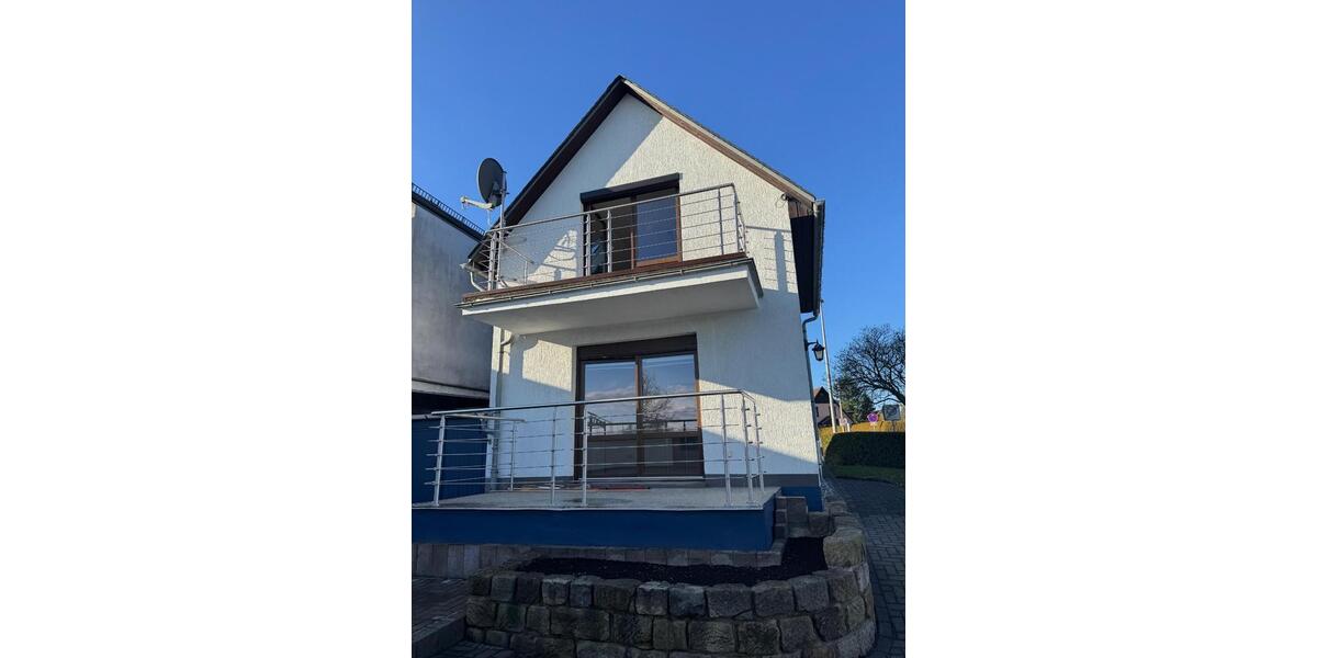 Doppel-Haus-Hälfte in 09599 Freiberg zu vermieten 5 zimmer