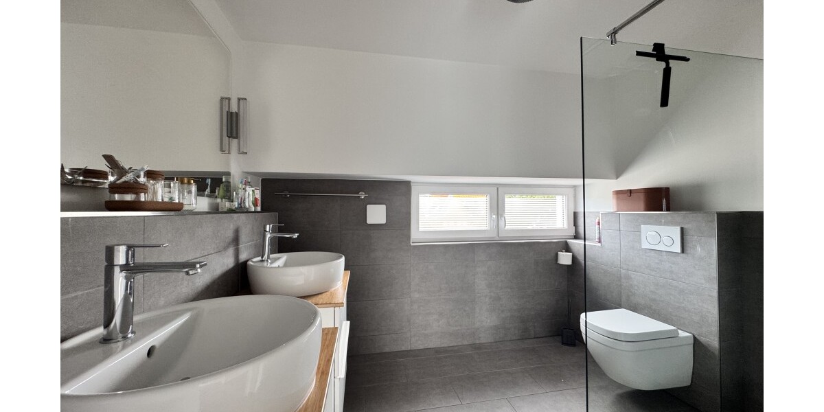 *Einziehen und Wohlfühlen! Modernes REH - ruhige Lage mit Blick ins Grüne* - Reihenendhaus Wiesbaden Bierstadt | Angebot:21608165