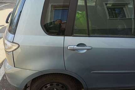 Mazda 2 123.000 km 1.150 &euro; Esslingen 73728