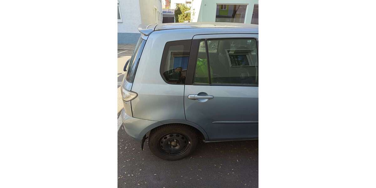 Mazda 2 123.000 km 1.150 &euro; Esslingen 73728