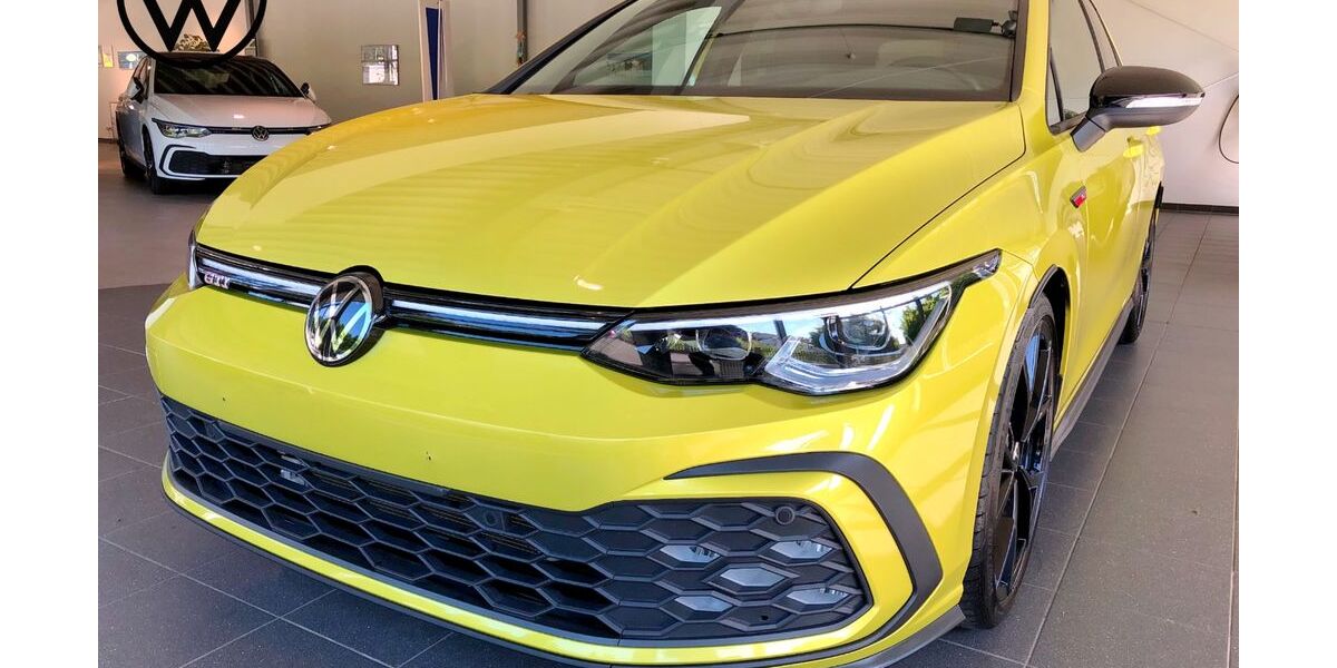 VW Golf 17.500 km 30.490 € Bad Brückenau 97769