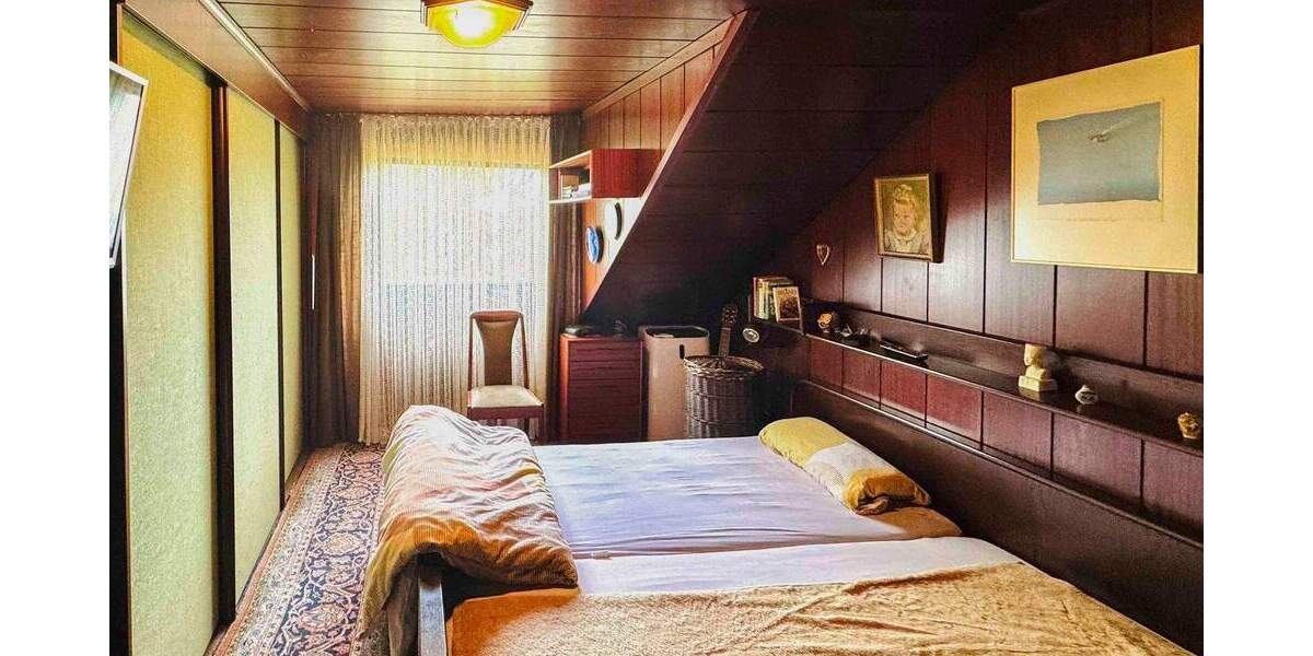 Etagenwohnung Neuss Rosellen - 2 Zimmer, 79 m&sup2;, 240.000&euro; | Angebot:24810351