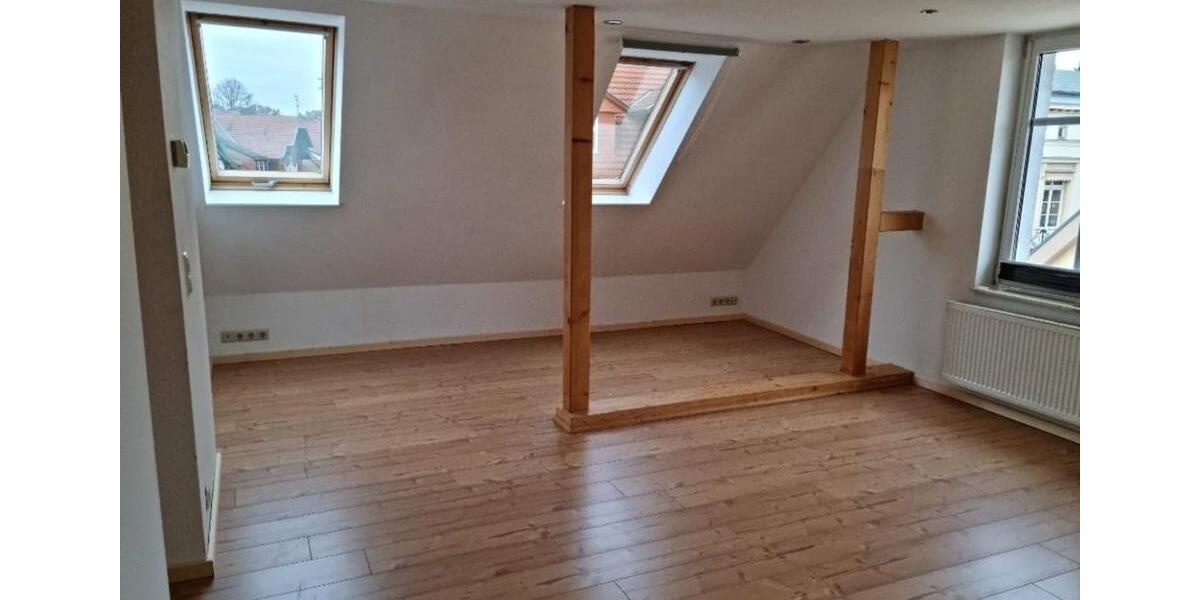 Dachgeschoßwohnung Perleberg - 2 Zimmer, 80 m&sup2;, 510&euro; | Angebot:25980902