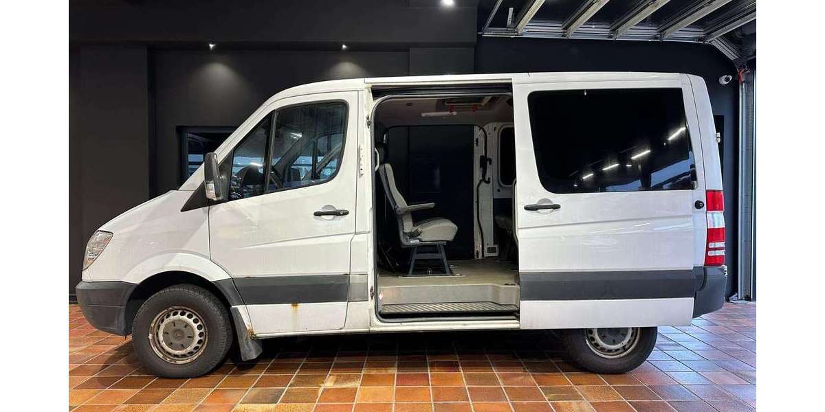 Mercedes-Benz Sprinter 199.954 km 10.950 &euro; Bonn 53177