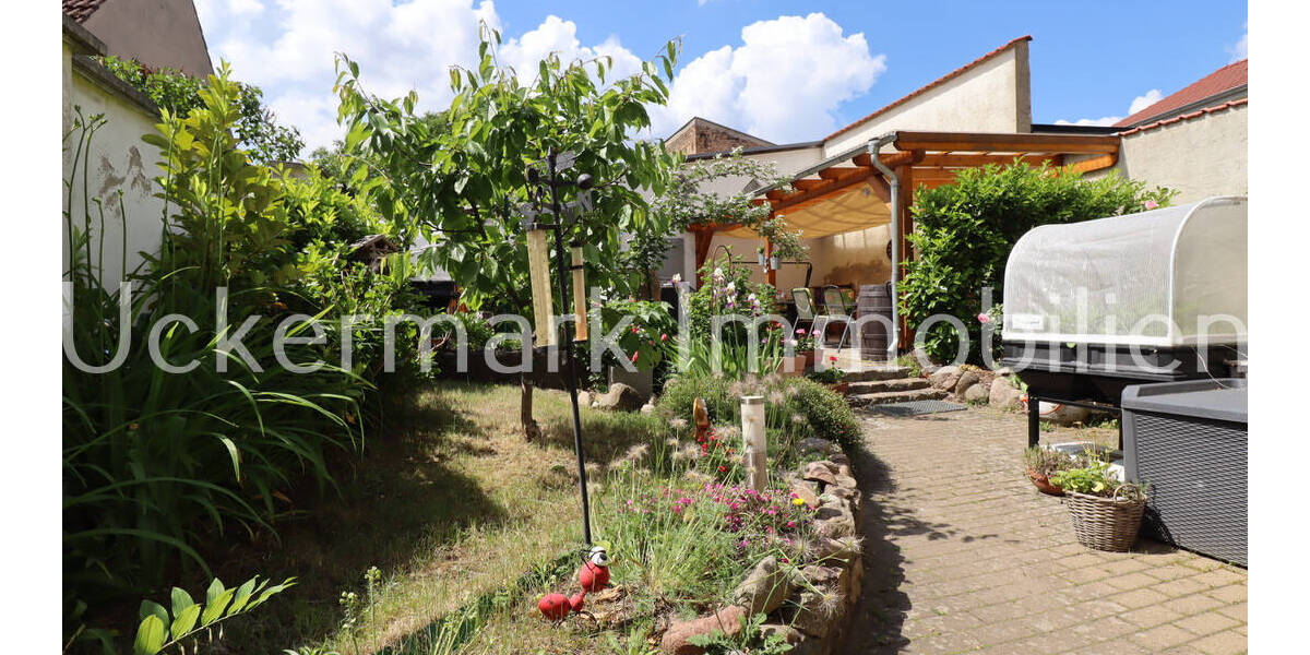 Mehrfamilienhaus, Wohnhaus Lychen - 7 Zimmer, 194 m&sup2;, 298.000&euro; | Angebot:25747638