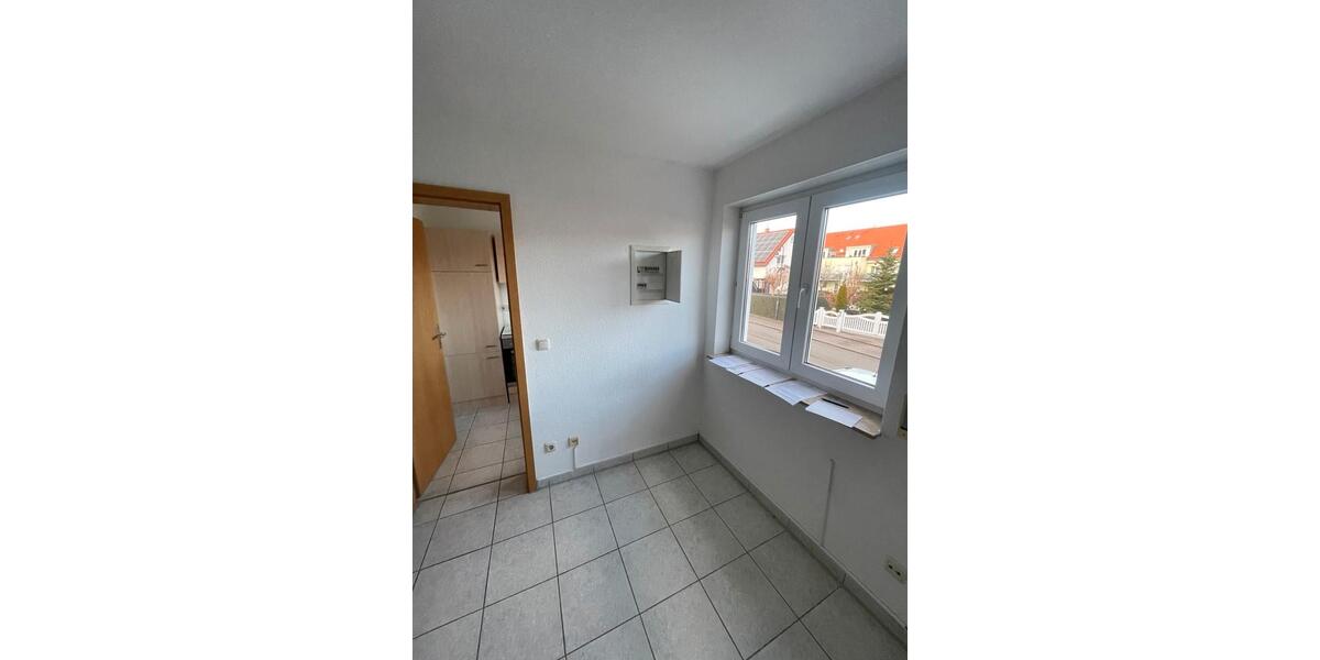 Erdgeschoßwohnung Reinsdorf - 1 Zimmer, 30 m&sup2;, 300&euro; | Angebot:26253219