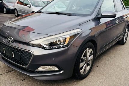 Hyundai i20 68.000 km 6.500 € Mönchengladbach 41199