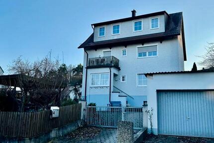 Haus Kümmersbruck - 8 Zimmer, 175 m&sup2;, 370.000&euro; | Angebot:25844442