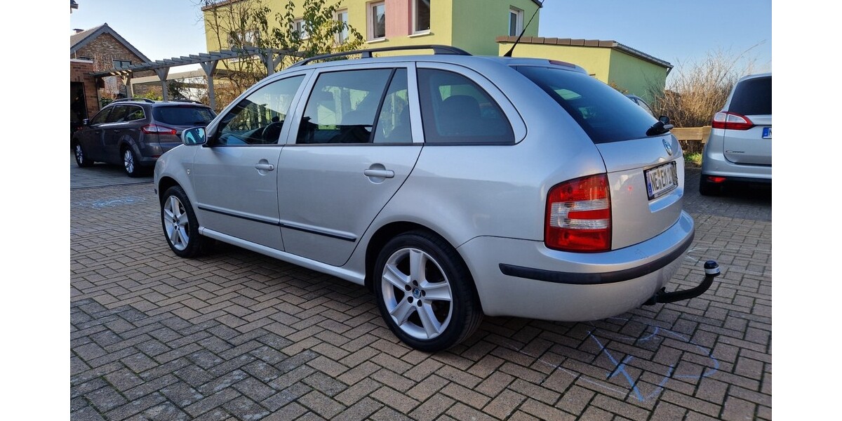 Skoda Fabia 389.000 km 1.800 &euro; Dormagen 41539