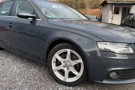 Audi A4 242.000 km 5.799 &euro; Paderborn 33106