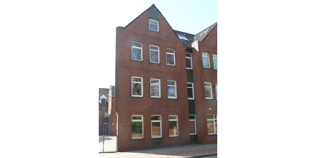 Dachgeschoßwohnung Leer (Ostfriesland) - 3 Zimmer, 90 m&sup2;, 780&euro; | Angebot:26424702