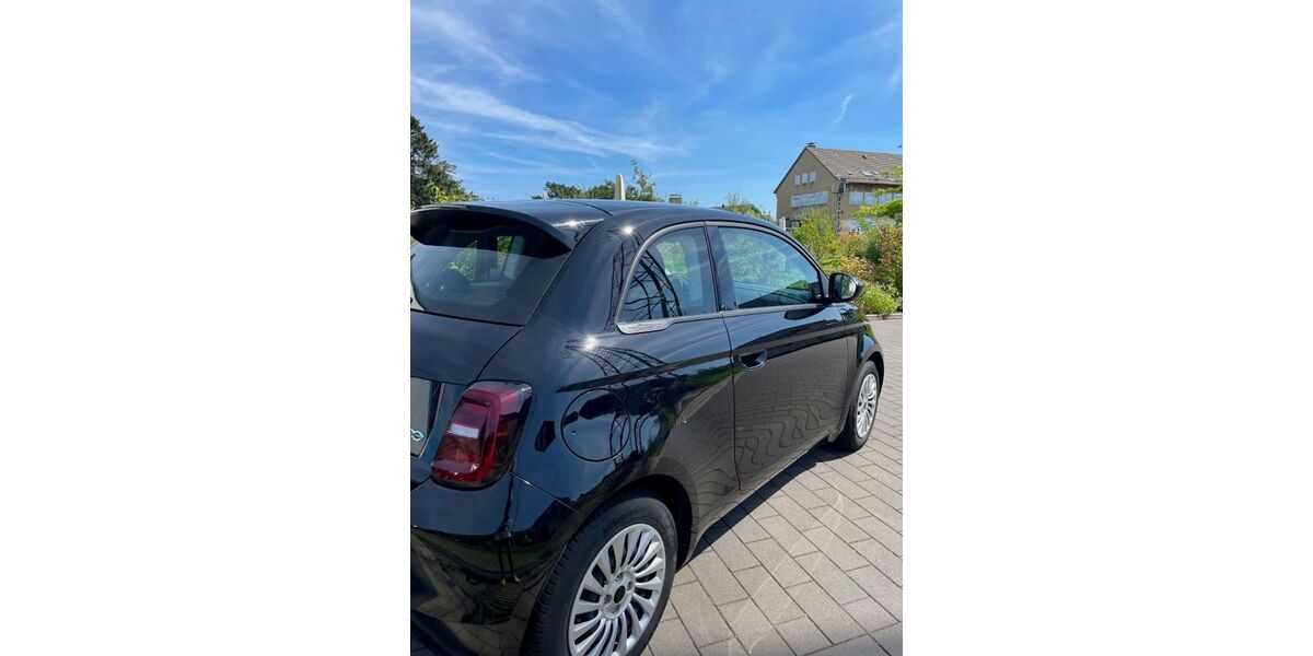 Fiat 500e 29.761 km 12.900 &euro; Radevormald 42477