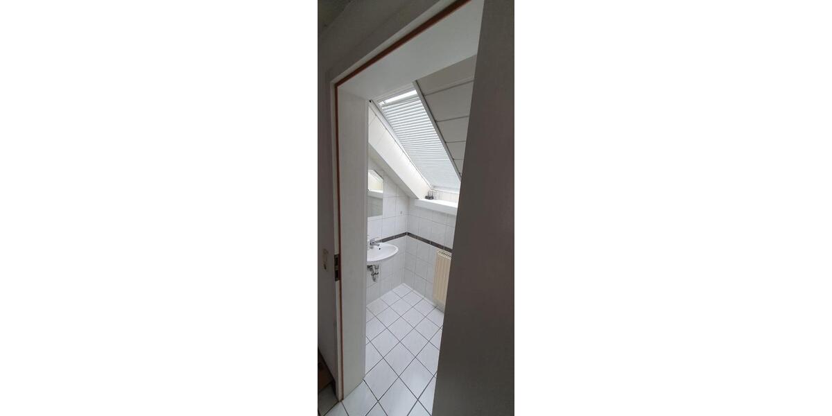 Dachgeschoßwohnung Erfurt Daberstedt - 1 Zimmer, 82 m&sup2;, 850&euro; | Angebot:26335784