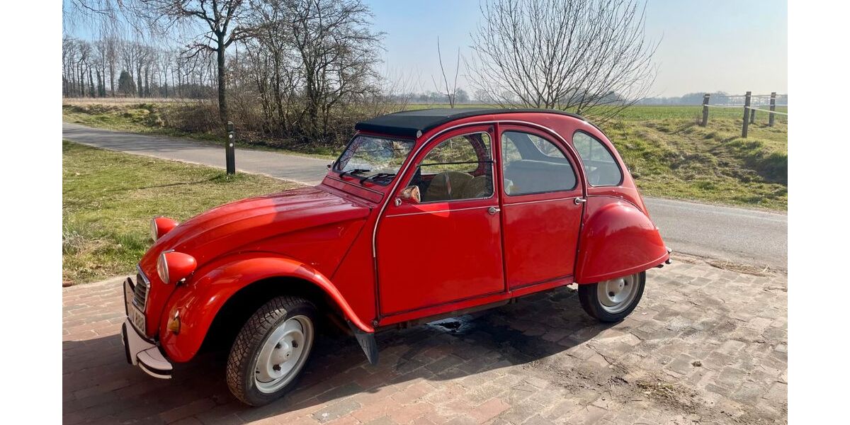Citroen 2 CV 12.300 km 9.200 &euro; Schwarme 27327