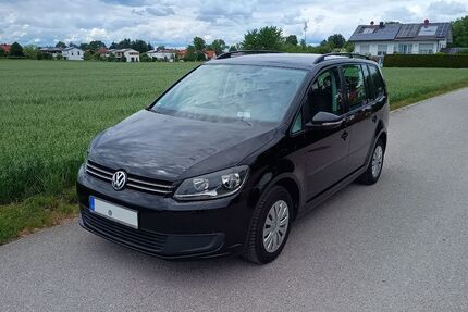 VW Touran 214.000 km 4.925 &euro; Pliening 85652