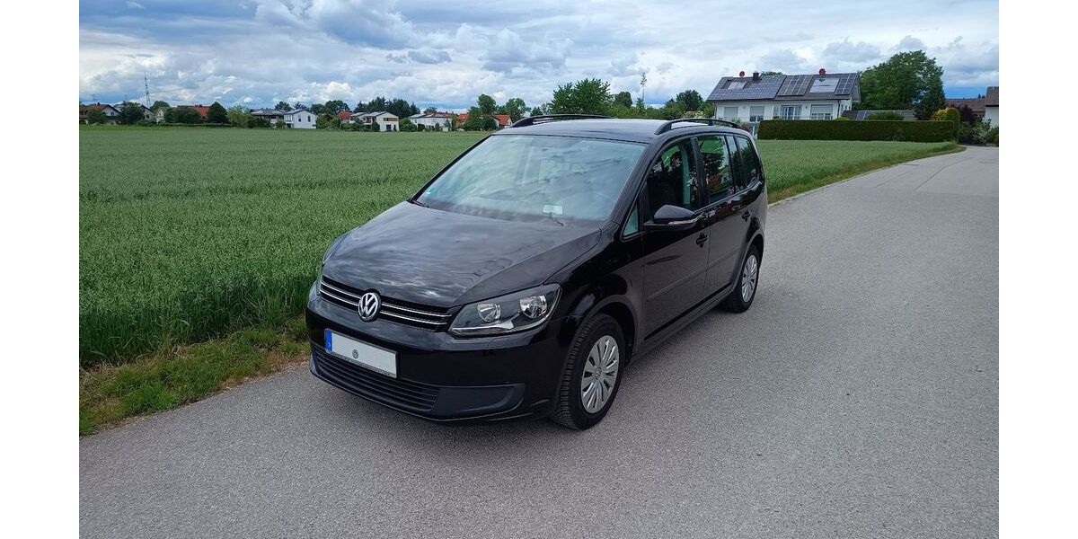 VW Touran 214.000 km 5.250 &euro; Pliening 85652