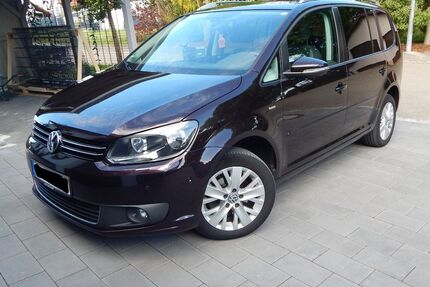 VW Touran 148.000 km 9.990 € Bachhagel 89429
