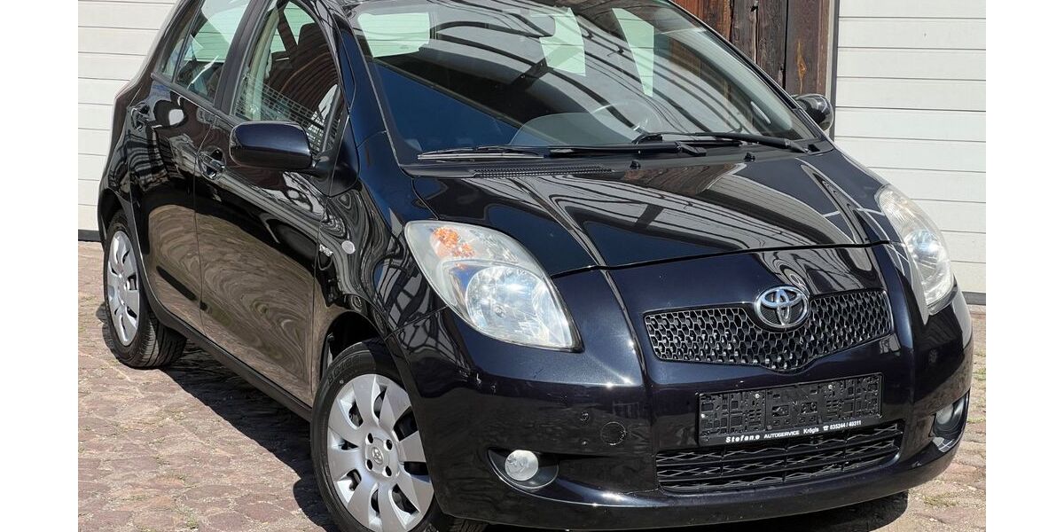 Toyota Yaris 319.000 km 3.000 &euro; Käbschütztal OT Krögis bei Dresden 01665