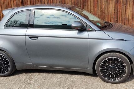 Fiat 500e 12.500 km 15.500 &euro; Kirchseeon 85614