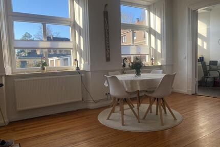 Highlight in der Altstadt ** historischer Saal ** 2,5-Zi Whg mit Domblick am Hafen ** renoviert
