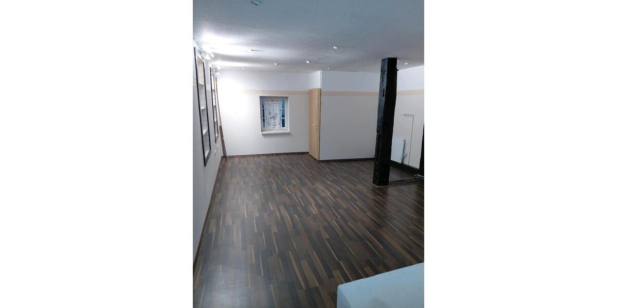 Doppelhaushälfte Alsfeld - 5 Zimmer, 250 m&sup2;, 119.000&euro; | Angebot:26926529