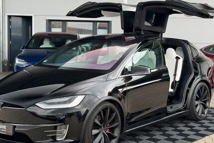 Tesla Model X 96.999 km 51.750 &euro; Emsbüren 48488