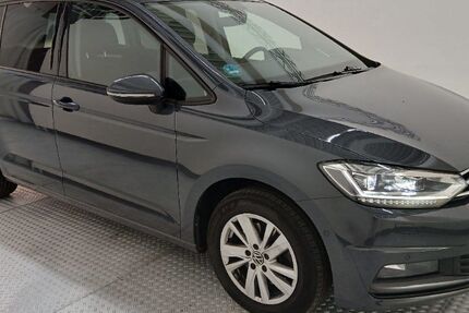 VW Touran 59.200 km 30.999 &euro; Hechingen 72379