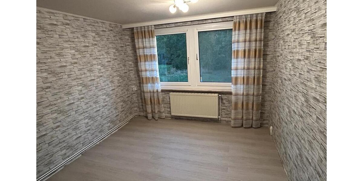 Etagenwohnung Seehausen (Altmark) - 2 Zimmer, 51 m&sup2;, 320&euro; | Angebot:24816330