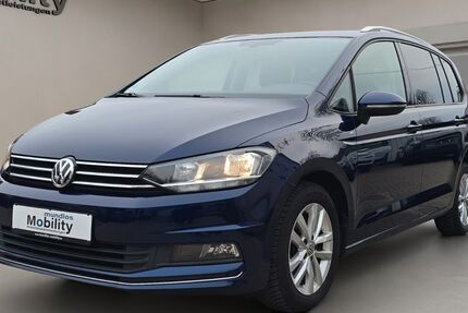 VW Touran 127.499 km 17.620 &euro; Braunschweig 38114