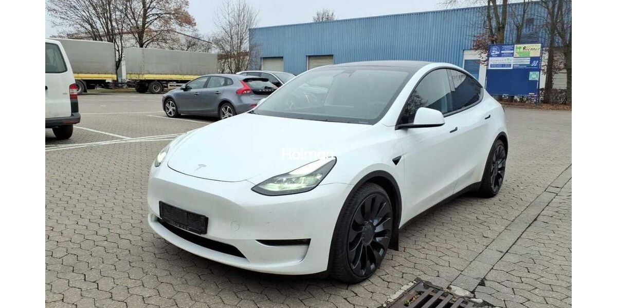 Tesla Model Y 118.188 km 30.760 &euro; Eschborn 65760