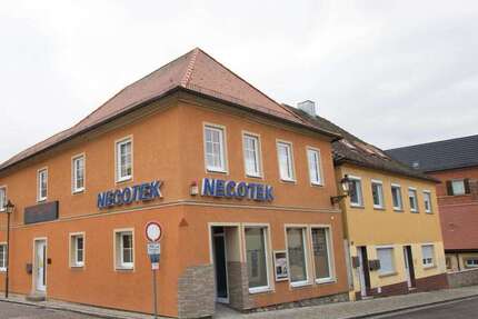 Haus zum Kaufen in Uffenheim 495.000 € 550 m² 20 zimmer