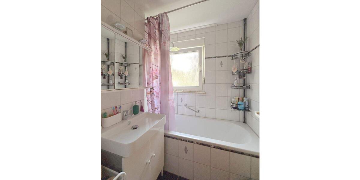 Gepflegte 4,5-Zimmer-Wohnung mit Südwest-Balkon 4 zimmer