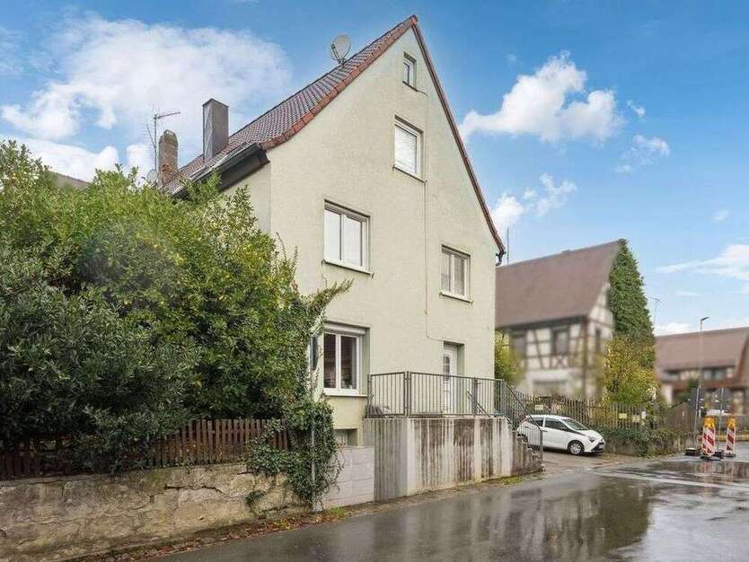 Haus zum Kaufen in Hetzles 179.000 € 157 m²
