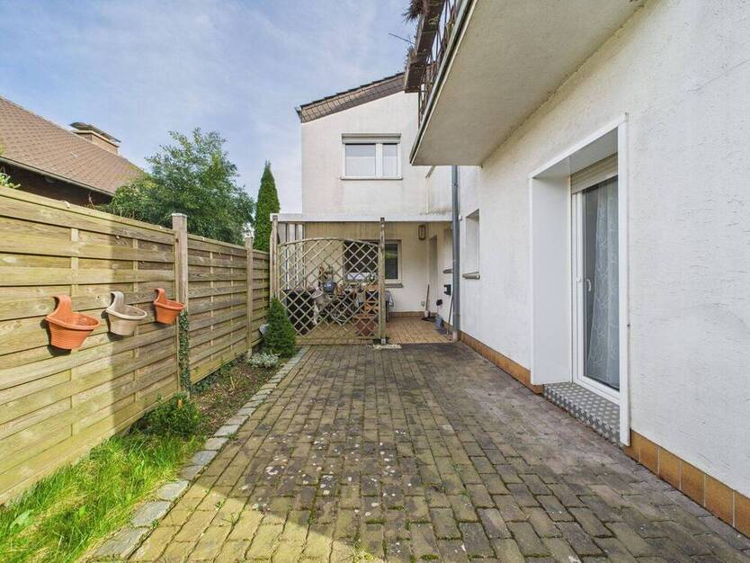 Zweifamilienhaus mit flexibler Raumaufteilung im beliebten Weilerswist!