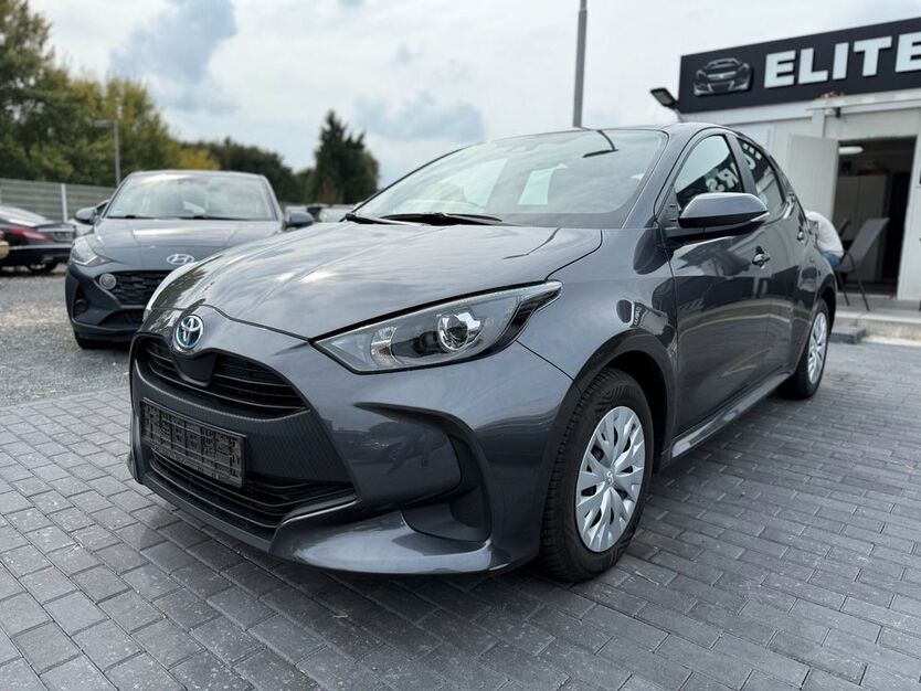 Toyota Yaris 24.000 km 17.999 € Berlin 12307