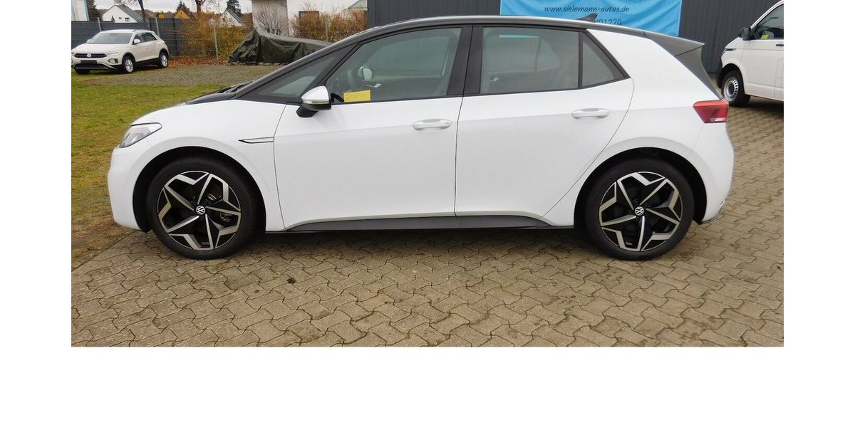 VW ID.3 Pure Performance Automatik Klima Navi 24.000 km 17.990 &euro; Vordorf 38533