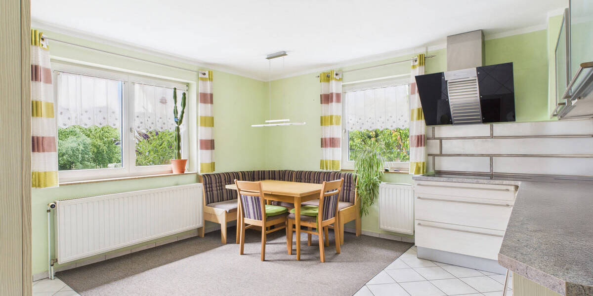 Einfamilienhaus Großeibstadt - 7 Zimmer, 155 m&sup2;, 287.000&euro; | Angebot:25665417