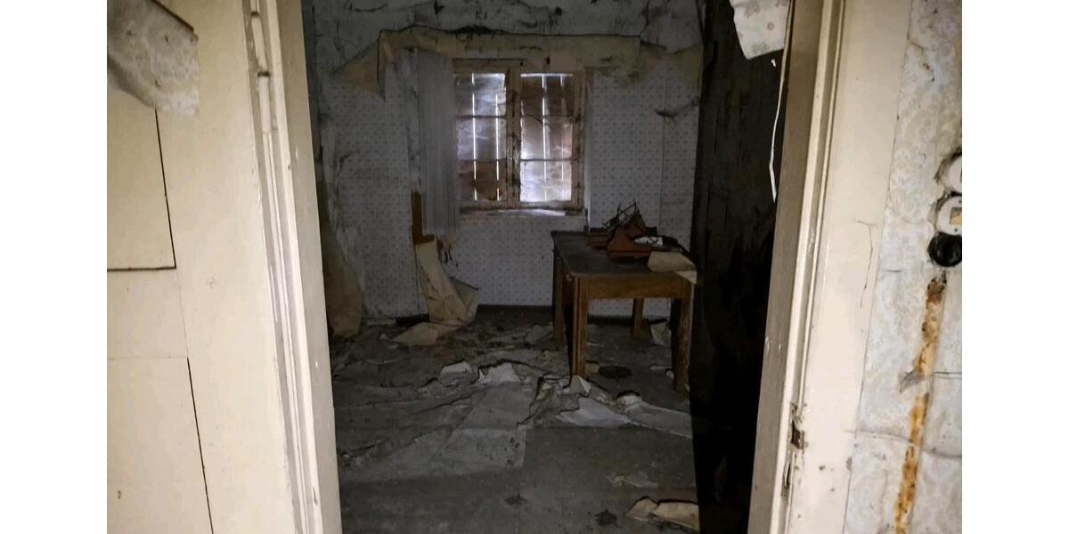 Einfamilienhaus Tutow - 4 Zimmer, 300 m&sup2;, 10.000&euro; | Angebot:27133691