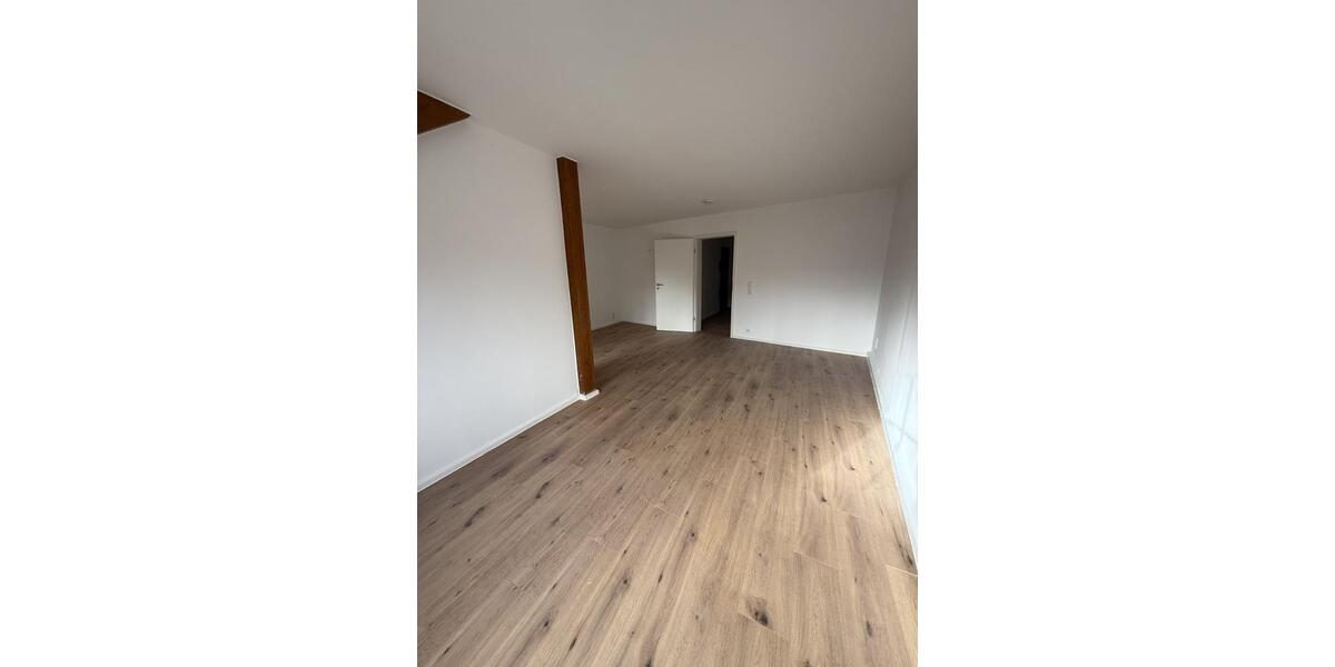 Etagenwohnung Kahla - 2.5 Zimmer, 68 m&sup2;, 650&euro; | Angebot:25806483