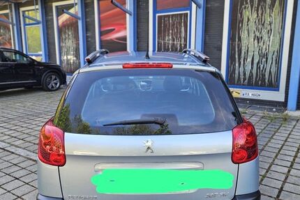 Peugeot 207 167.558 km 4.100 &euro; München 81543