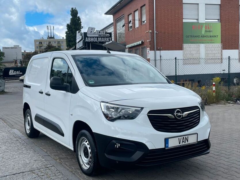 Opel Combo 51.000 km 11.490 € Berlin 10551