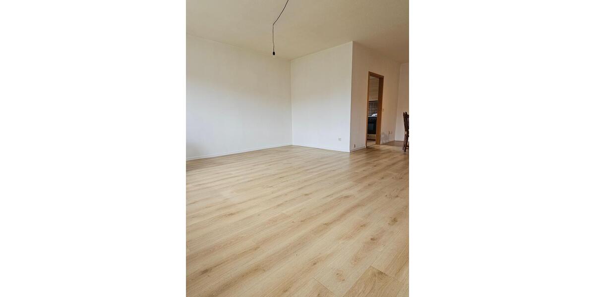 Etagenwohnung Sankt Wendel - 3 Zimmer, 90 m&sup2;, 900&euro; | Angebot:26430881