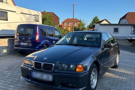 BMW 320 172.000 km 4.200 € Großlangheim 97320