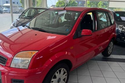 Ford Fusion 75.000 km 2.899 &euro; kevelaer 47623