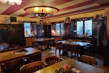 Uriges Gasthaus mit Charme und Platz - Wohnen und Arbeiten unter einem Dach
