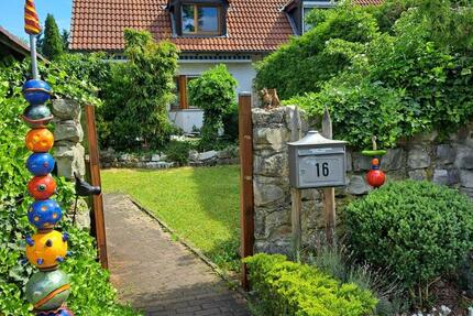 Familienidyll am Moritzberg – DHH in Traumlage von Haimendorf zimmer