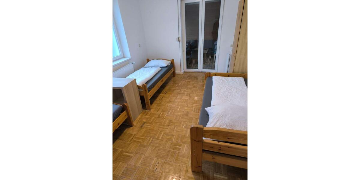 Einfamilienhaus Lübeck Sankt Lorenz Nord - 20 Zimmer, 299 m&sup2;, 9.999&euro; | Angebot:26489485