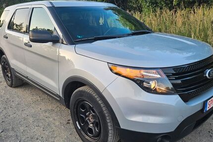 Ford Explorer 187.626 km 12.333 &euro; Guben 03172