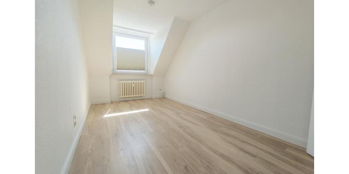 Dachgeschoßwohnung Sylt - 4 Zimmer, 100 m&sup2;, 495.000&euro; | Angebot:27122935