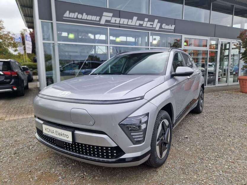 Hyundai KONA 3.534 km 44.900 € Offenburg 77652